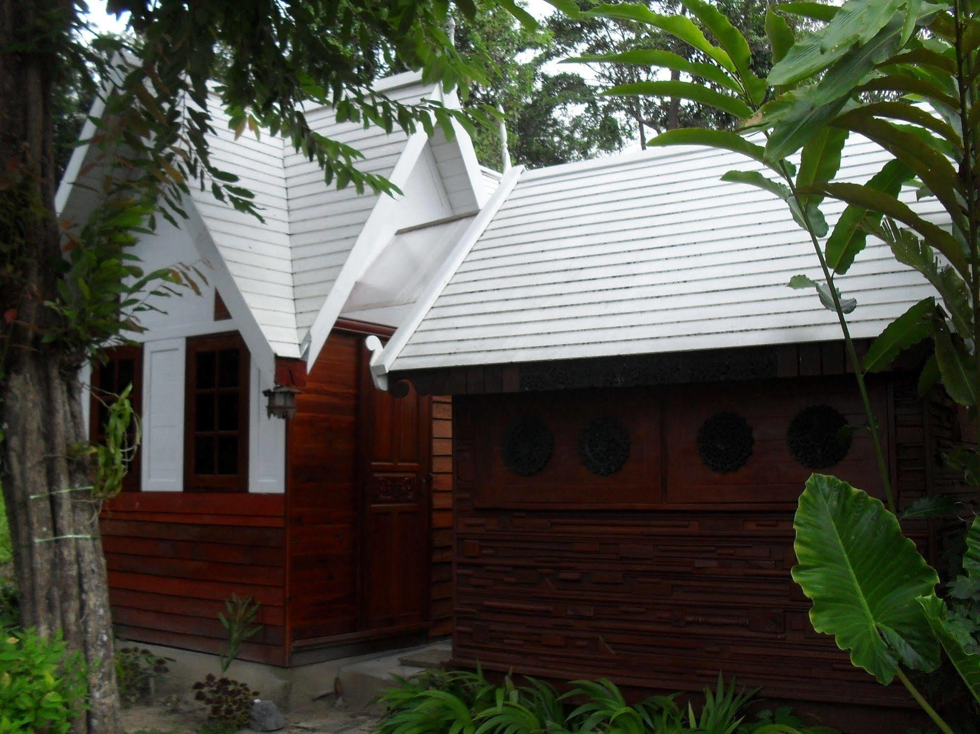 Le Passe-Temps Hotel Tha Lane Bay Exterior photo